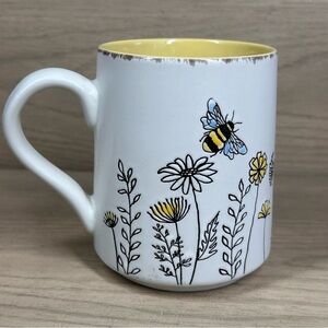 Bumble Garden Mug Bees Wildflowers Spectrum 16 oz. New Yellow Black Blue